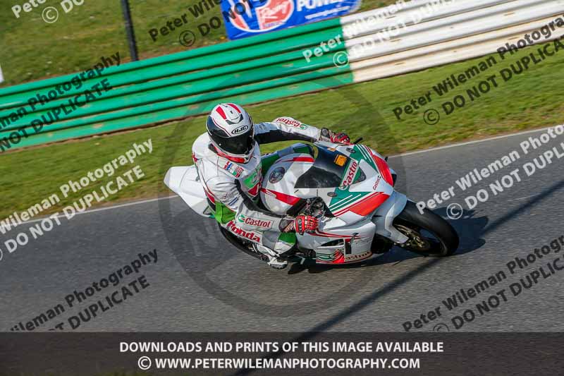 PJ Motorsport Photography 2018;enduro digital images;event digital images;eventdigitalimages;mallory park;mallory park photographs;mallory park trackday;mallory park trackday photographs;no limits trackdays;peter wileman photography;racing digital images;trackday digital images;trackday photos